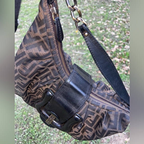 🖤 FENDI Zucca Borsa B Hobo Bag Made In ITALY Authentic! - Picture 10 of 16